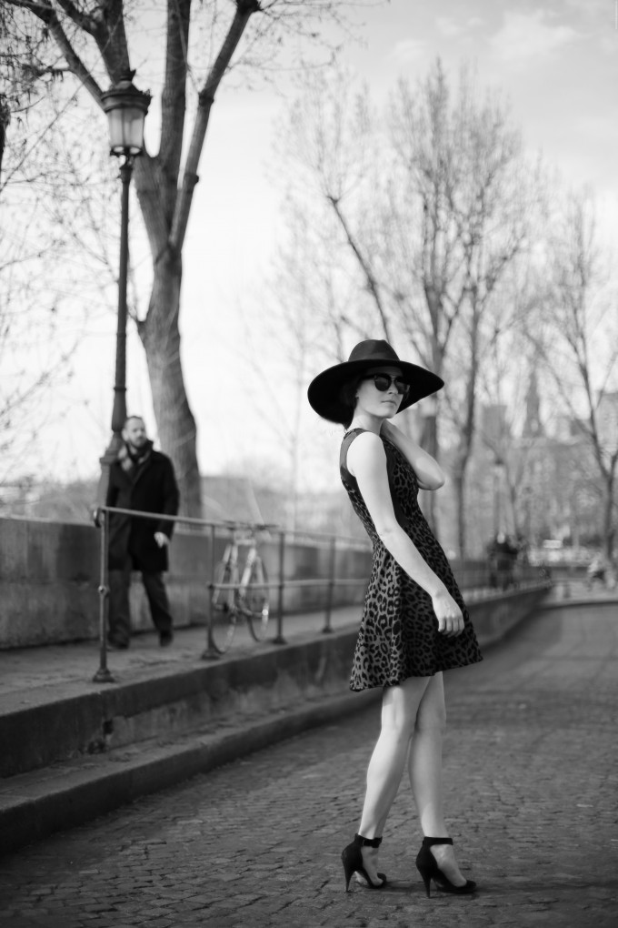 hat love